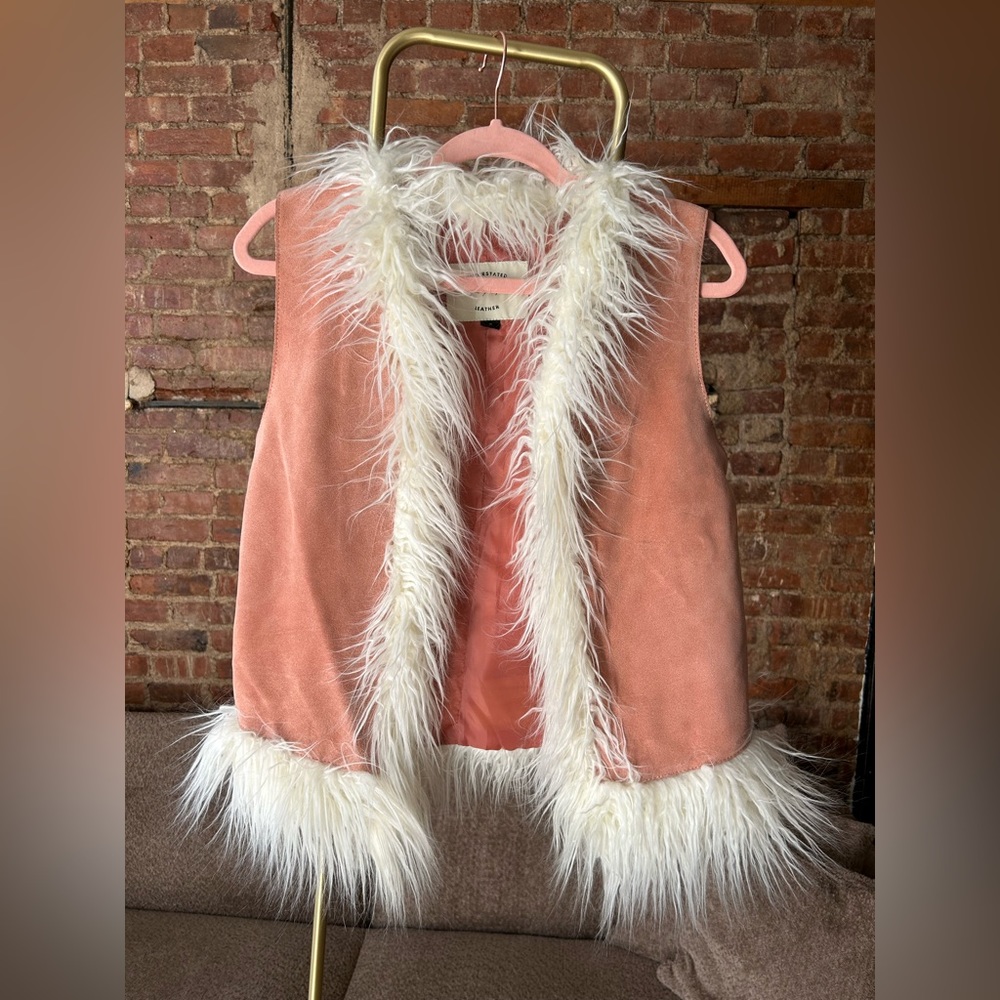 Vest - Picture 2 of 3